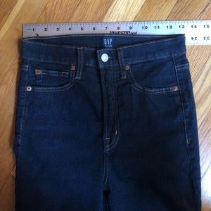 Gap high waisted true skinny jeans dark wash